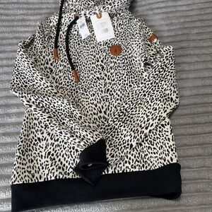 Wanakome Leopard Print Hoodie with Black Details